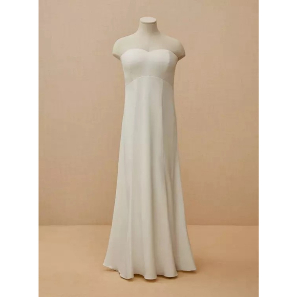 NEW Torrid Ivory White Strapless Satin Flare Wedding Dress Gown SZ 14 - Picture 4 of 16